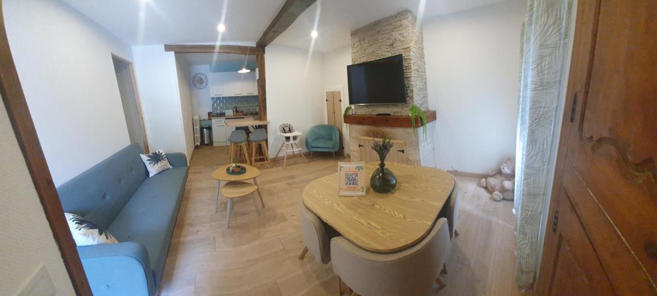 Maison De Rue: Auch Exterior photo